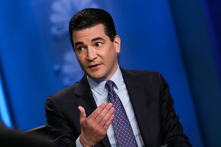 Dr. Scott Gottlieb expects Covid vaccine shortages to last even if Moderna receives clearance