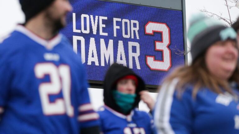 Damar Hamlin posts photo from hospital bed rooting on the Buffalo Bills a week after his on-field collapse | CNN