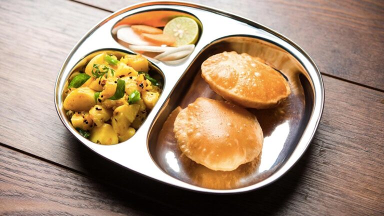 Weekend Special: How To Make Crisp Moong Dal Puri With Dhaba-Style Aloo Sabzi