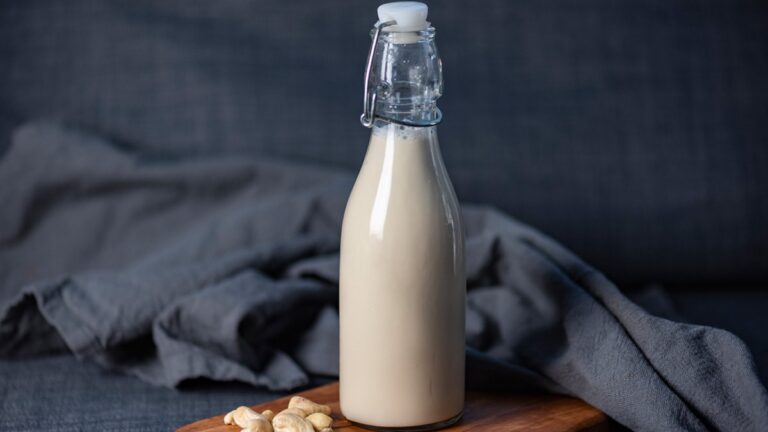Health Benefits Of Cashew Milk: 5 Reasons Why You May Add It To The Diet