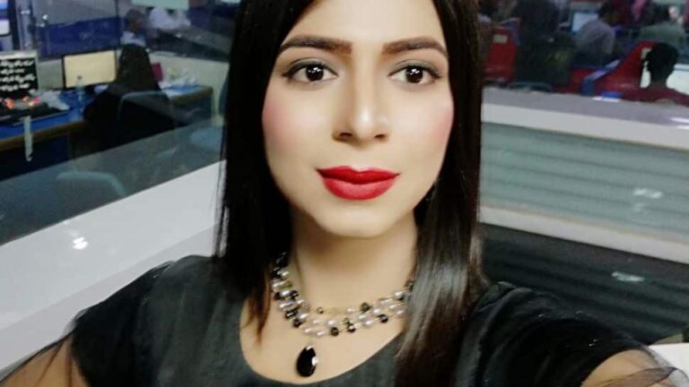 Pakistan’s First Transgender TV Anchor Marvia Malik Attacked By Gunmen, Escapes Unhurt