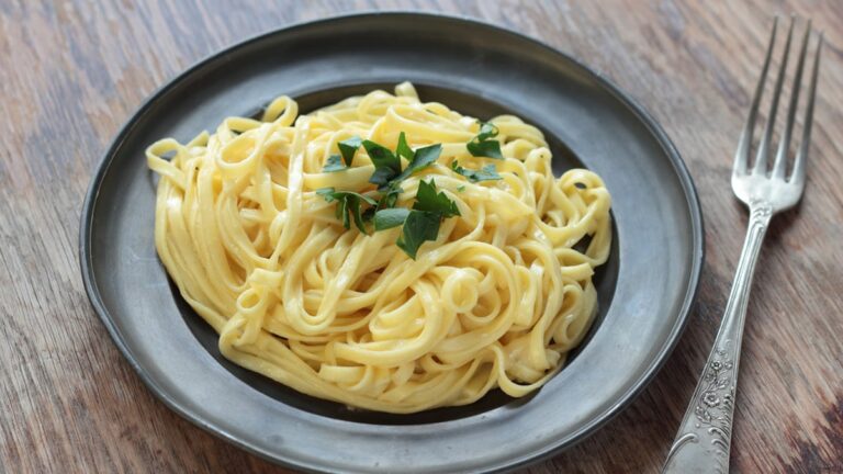 How To Make Butter Noodles: A 10-Minute Recipe To Amp Up Your Weekend