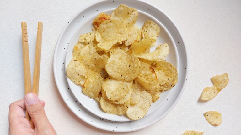 Watch: Secret Tips To Make Perfectly Crispy Aloo Chips That Will Last A Year