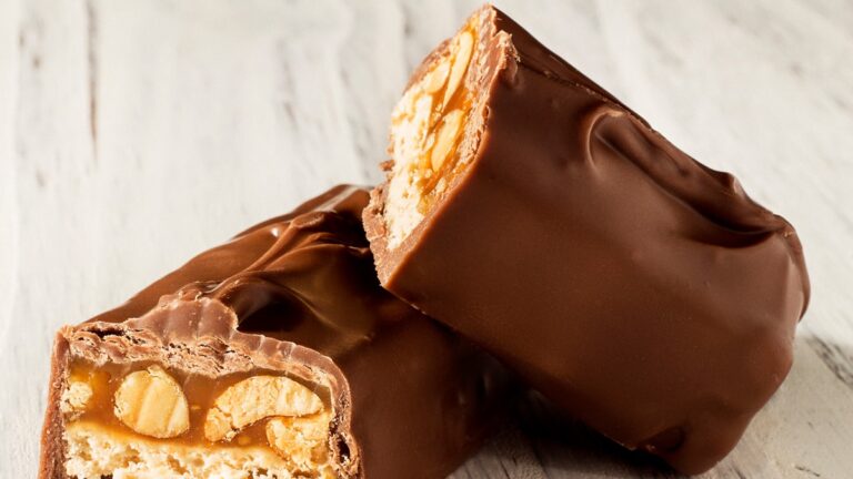 Love Snickers? Now Make A Healthy Version Of It At Home With This Recipe