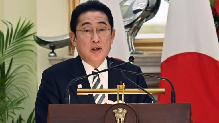 Japanese PM Evacuated After Blast During His Speech