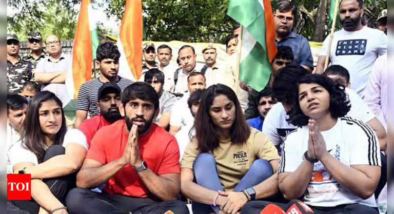 WFI Protest: Wrestlers protest: Ministry declares WFI’s May 7 elections null and void | More sports News – Times of India