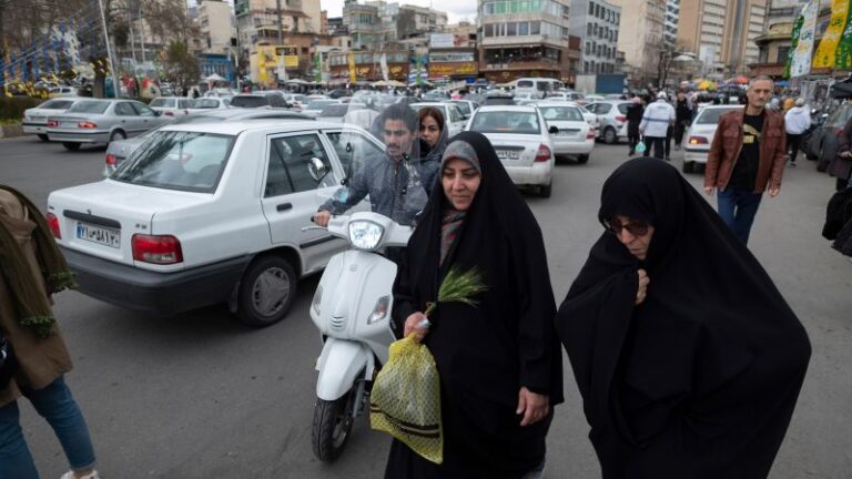 Iran installs cameras in public places to identify and penalise unveiled women