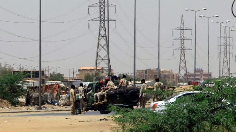 At least 25 killed, 183 injured in clashes across Sudan as paramilitary group claims control of presidential palace | CNN