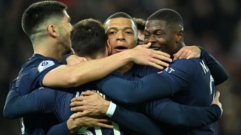 Kylian Mbappé becomes Paris Saint-Germain’s all-time top scorer in Ligue 1 | CNN