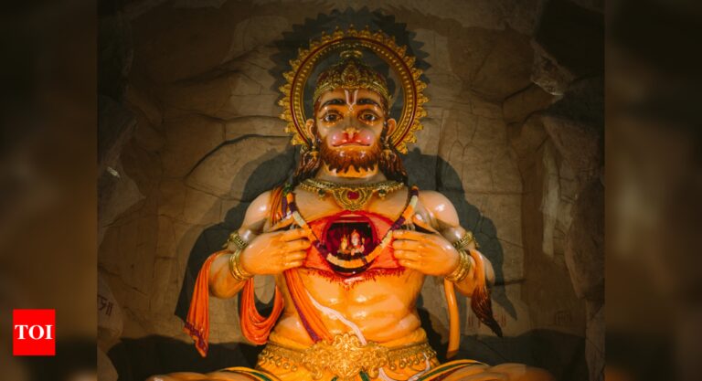 Happy Hanuman Jayanti 2023: Top 50 Wishes, Messages and Quotes to share with your family and friends – Times of India