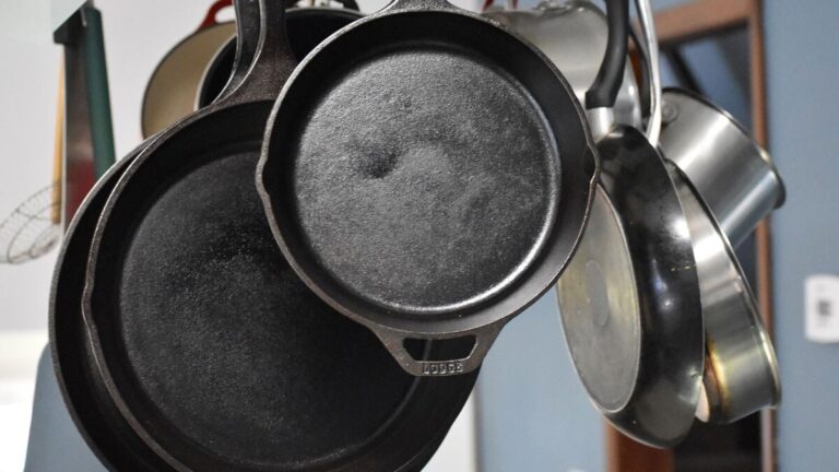 Difference Between Iron And Cast Iron Kadhai: How To Clean Cast Iron Kadhai