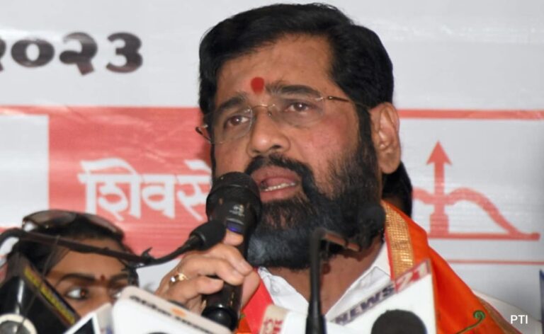 Maharashtra Chief Minister To Be Replaced Soon: Team Thackeray
