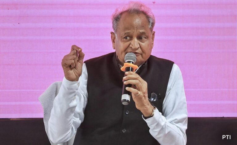 “Don’t Make Us Fight”: Ashok Gehlot To Media Amid Tussle With Sachin Pilot