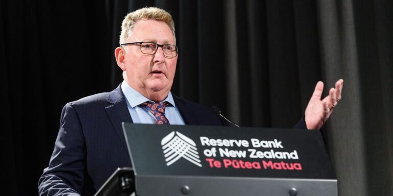 New Zealand Economy Well Placed to Handle Surge in Rates, RBNZ Says