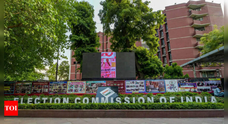 Congress: Karnataka polls: Election Commission issues notices to BJP, Congress over model code violations | Karnataka Election News – Times of India