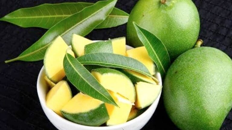 Nutritionist Pooja Makhija Shares Healthy Way To Add Raw Mangoes To Every Meal