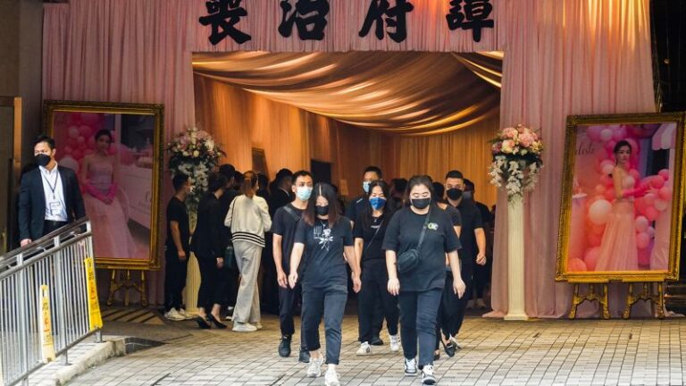 Abby Choi: Hundreds pay tribute at pink-themed funeral to mourn slain Hong Kong model