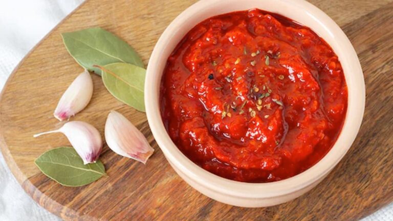 Rajasthani Delights: 5 Classic Chutneys That Will Transform Your Everyday Meals