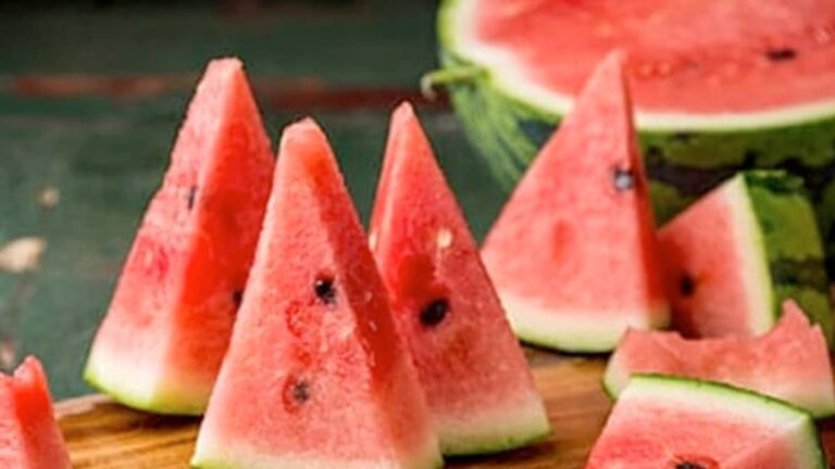 5 Cooling Foods You Must Stock Up On For Beating The Summer Heat