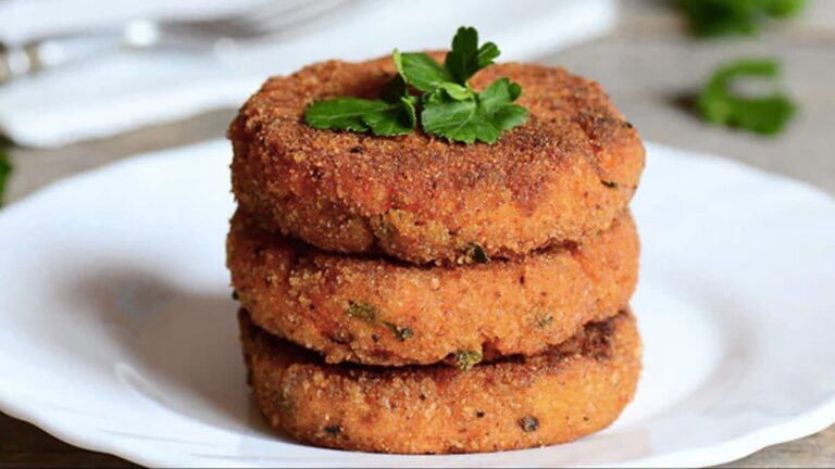 Oats Moong Dal Tikki Recipe: This Protein-Rich Tikki Is Ideal For Healthy Snacking