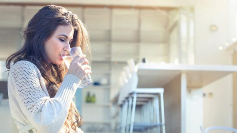 Stay Hydrated At Every Age: Recommended Water Intake Guidelines Revealed By Dietitian