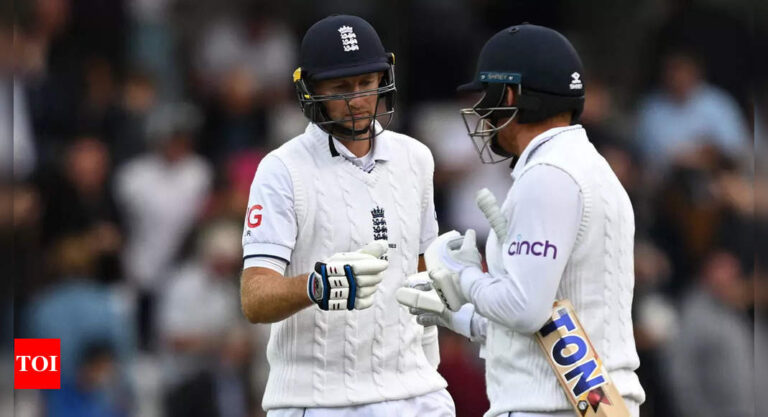 3rd Ashes Test: England skittle Australia out but struggle to capitalise | Cricket News – Times of India