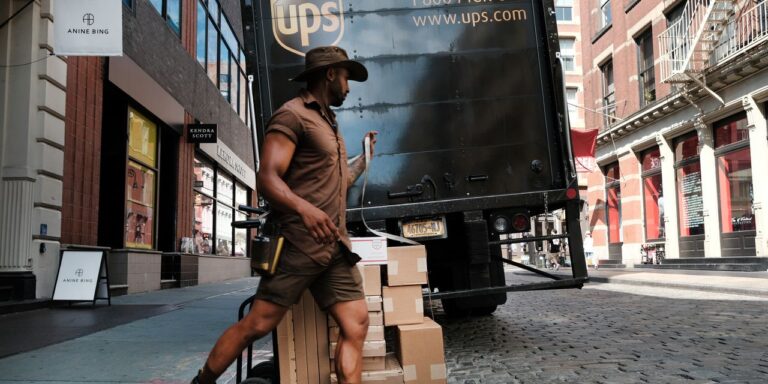 UPS, Teamsters Reach Agreement on New Contract, Averting Strike