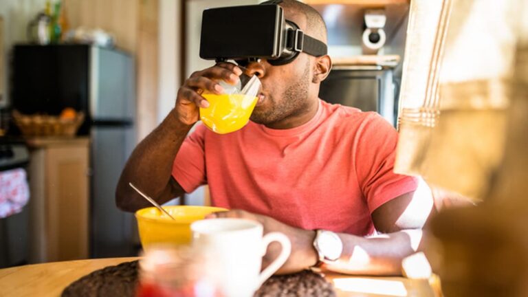 Want Your Kids To Eat Those Greens? A VR Glass May Do The Trick