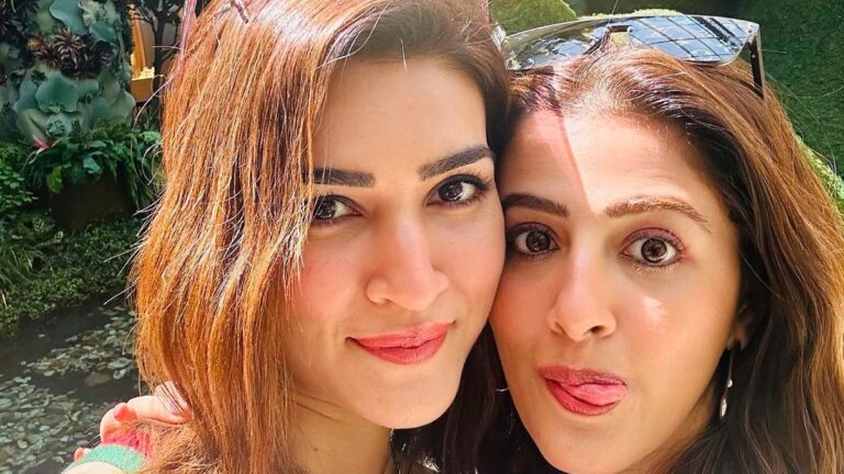 Inside Kriti Sanon And Sister Nupurs Brunch In Las Vegas: Waffles, Smoothies And More