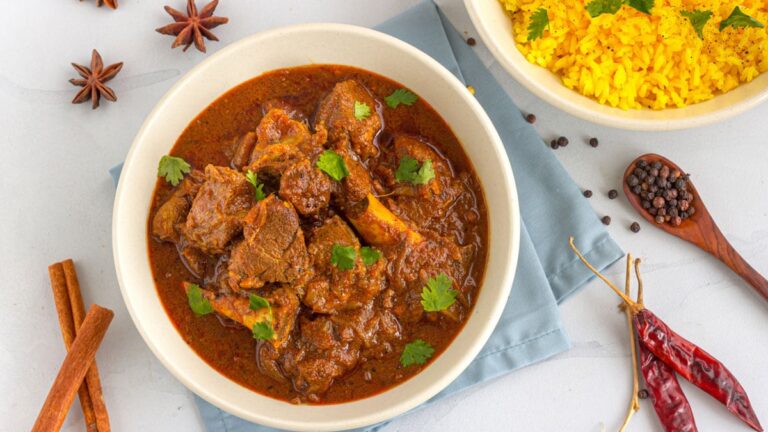Make Spicy Mutton, Kolhapuri-Style! Try This Easy Maharashtrian Recipe