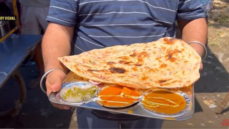 Watch: Too Good To Be True? Faridabad Stall Serves Unlimited Veg Thali For Just Rs 199