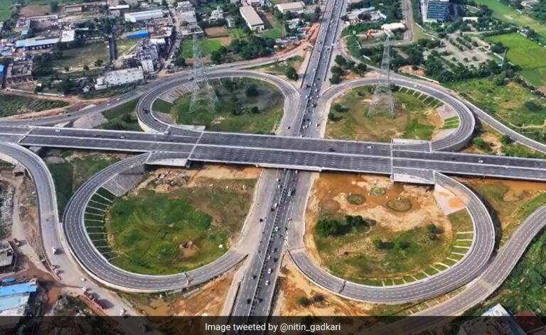 Video: Nitin Gadkari Introduces “Marvel Of Engineering” Dwarka Expressway