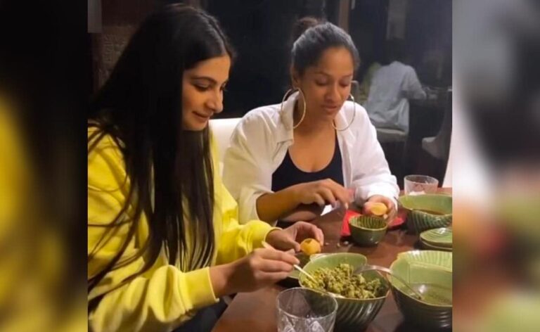 A Foodie Friendship Day: Masaba Gupta And Rhea Kapoor Enjoy Pani Puri