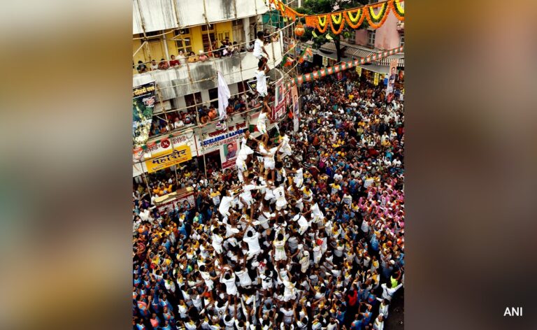 Janmashtami: Dahi Handi Celebrations Begin In Mumbai With Joy, Enthusiasm