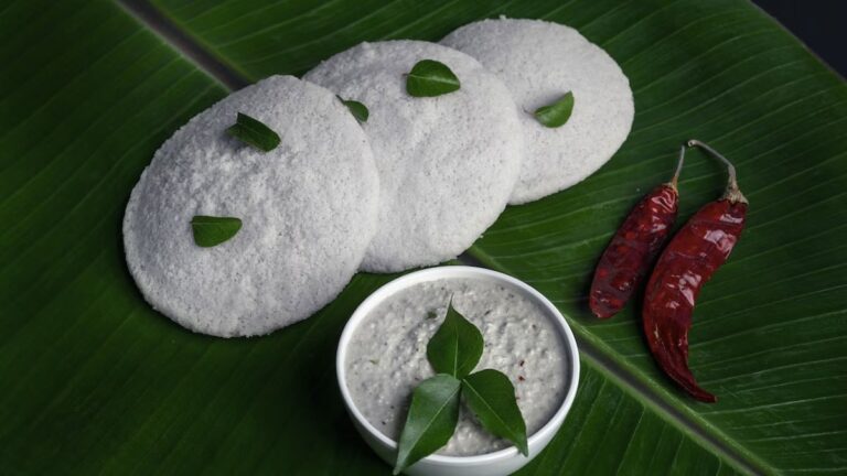 Love Idli? Spice It Up With This Kanchipuram Idli Recipe