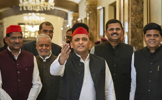 After Days Of Digs, Akhilesh Yadav Uses ‘PDA’ But Not INDIA, Raises Eyebrows