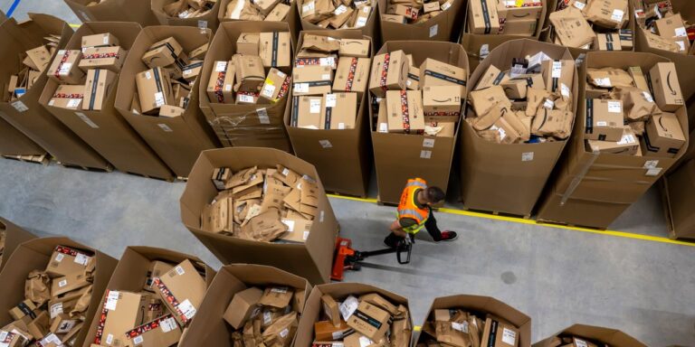 WSJ News Exclusive | The Biggest Delivery Business in the U.S. Is No Longer UPS or FedEx