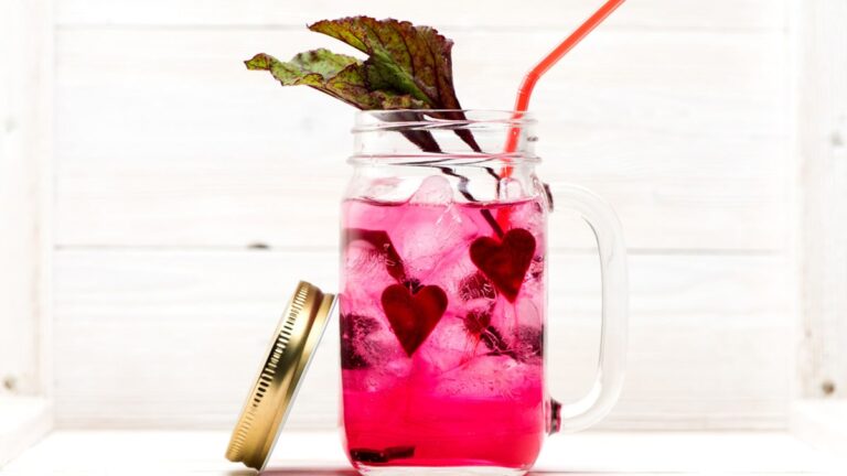 Refresh And Revitalise With DIY Detox Water: Health Boost In A Glass For Immunity, Digestion, Diabetes And More