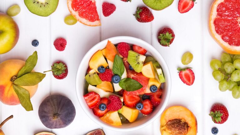 Is Fruit Salad Healthy? What Is The Right Way To Mix Fruits?