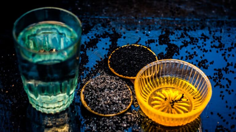From Weight Loss To Glowing Skin: 5 Reasons Kalonji Water Should Be Your Daily Fix