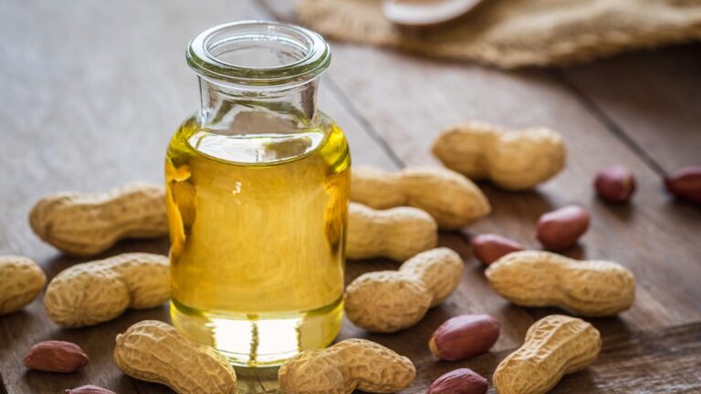 5 Reasons Why You Must Add Peanut Oil To Your Daily Diet
