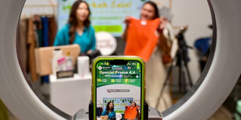 TikTok to Invest More Than $1.5 Billion in GoTo to Restart Indonesia E-Commerce Business