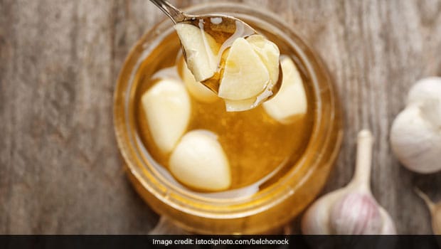 Raw Garlic And Honey For Weight Loss: Eat This Combination On Empty Stomach To Lose Weight Fast