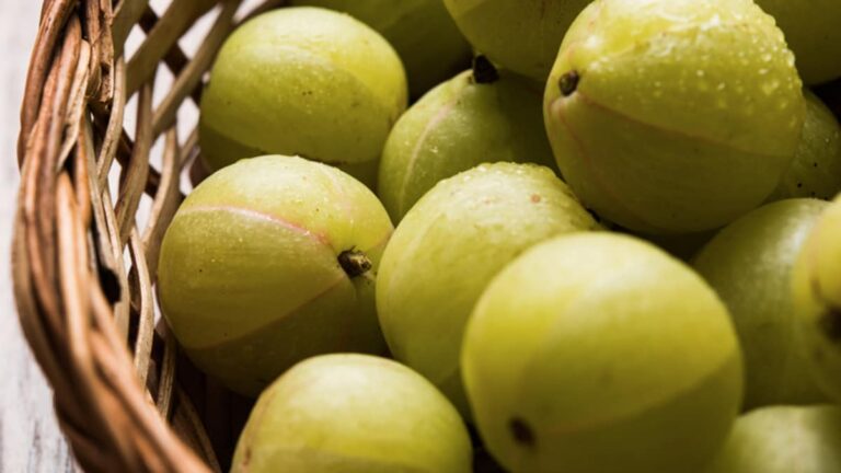 Amla Season Is Here! Try This 2-Ingredient Amla Recipe For Digestion