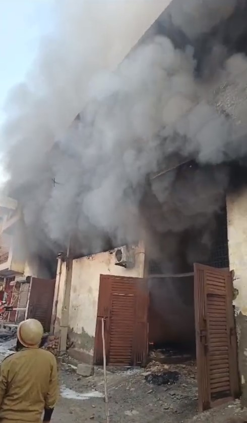 Fire In Godown In Delhi's Karawal Nagar, 12 Tenders At Spot