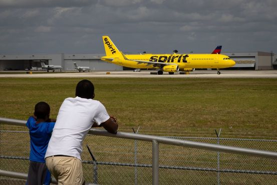 Spirit Airlines Raises Outlook, Looks to Refinance Debt Following Blocked JetBlue Deal