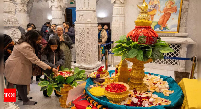 Amid Biting Cold, Devotees Throng UK Temples to Celebrate Lord Ram | World News – Times of India