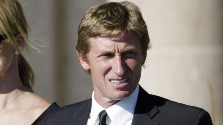 Wayne Gretzky Fast Facts | CNN