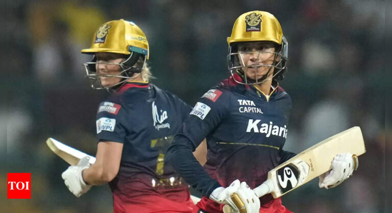 Smriti Mandhana blitz, disciplined bowlers power RCB to 8-wicket win over Gujarat Giants in WPL | – Times of India