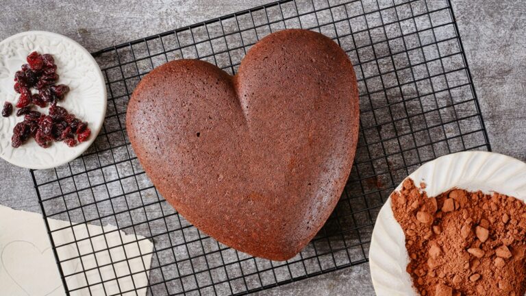 Valentines Day 2024: Express Your Love With Heart-Shaped Desserts This Chocolate Day